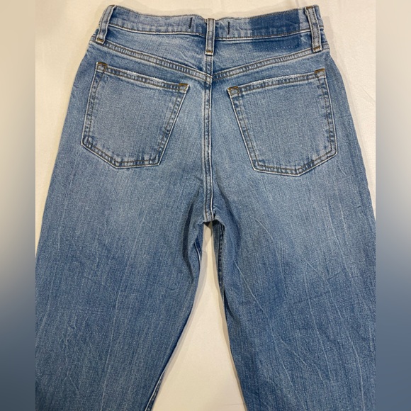 Abercrombie & Fitch - The Mom High Rise - Size 26 - Picture 4 of 11